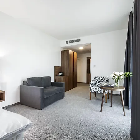 Db 酒店 弗罗茨瓦夫